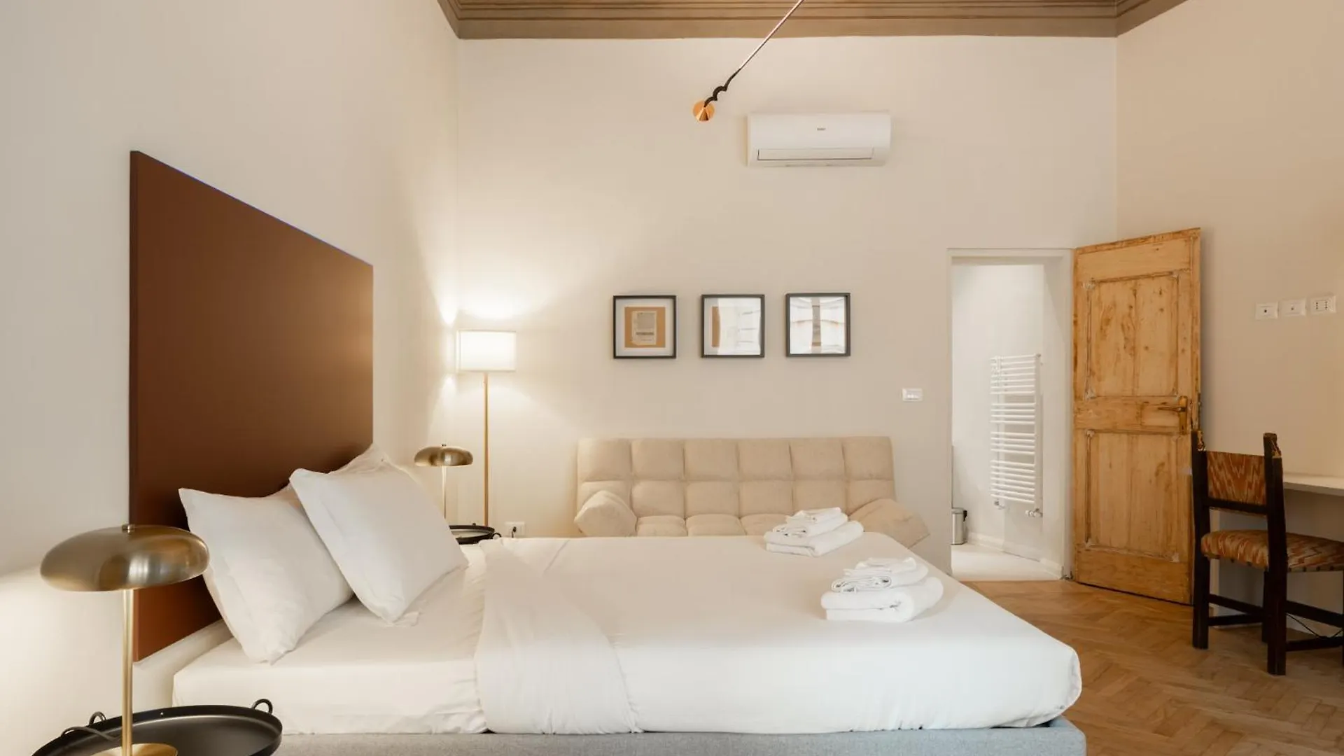Azeglio Luxury Room Bologna 0*,  Italy