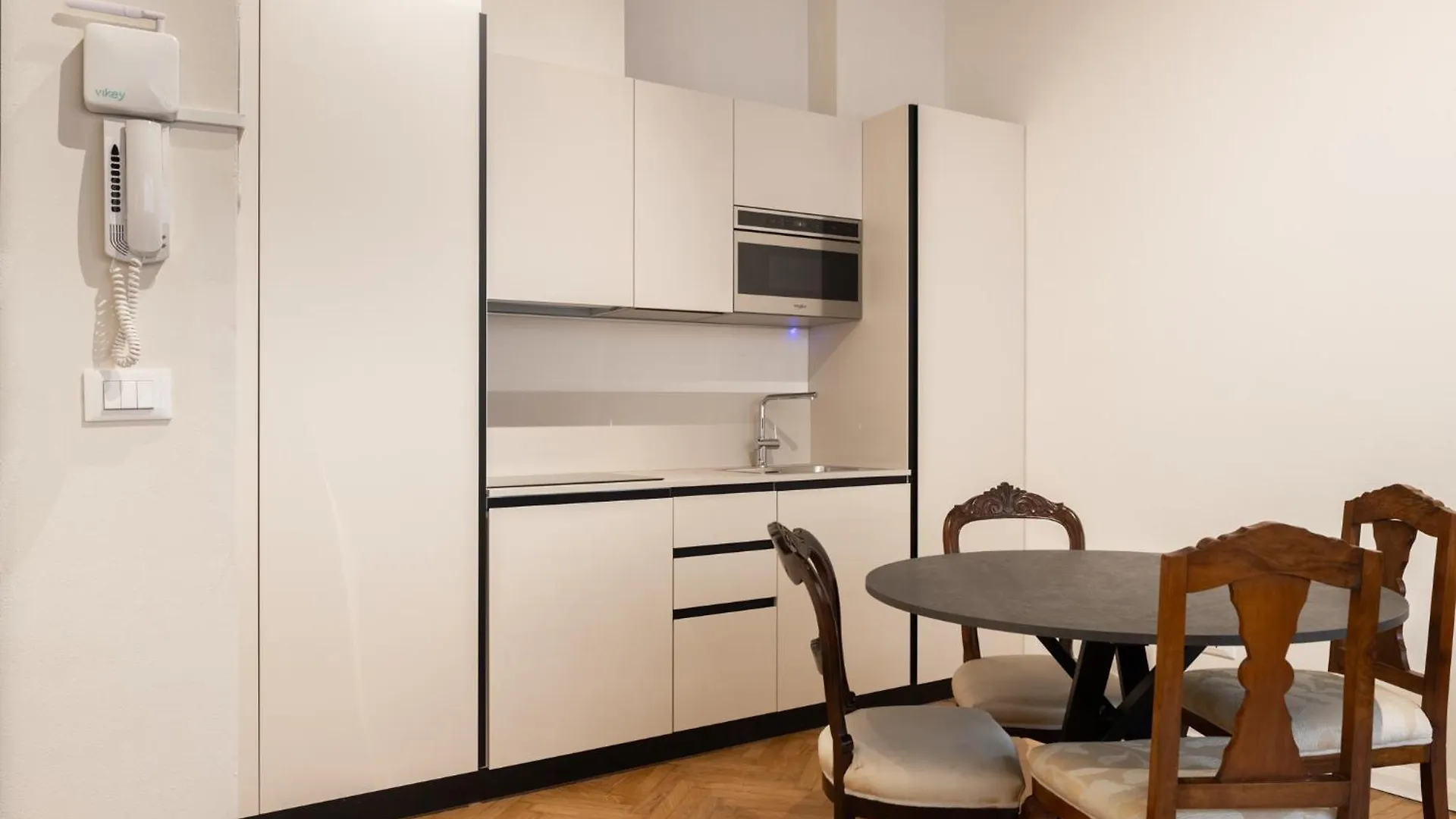 Apartment Azeglio Luxury Room Bologna Italy