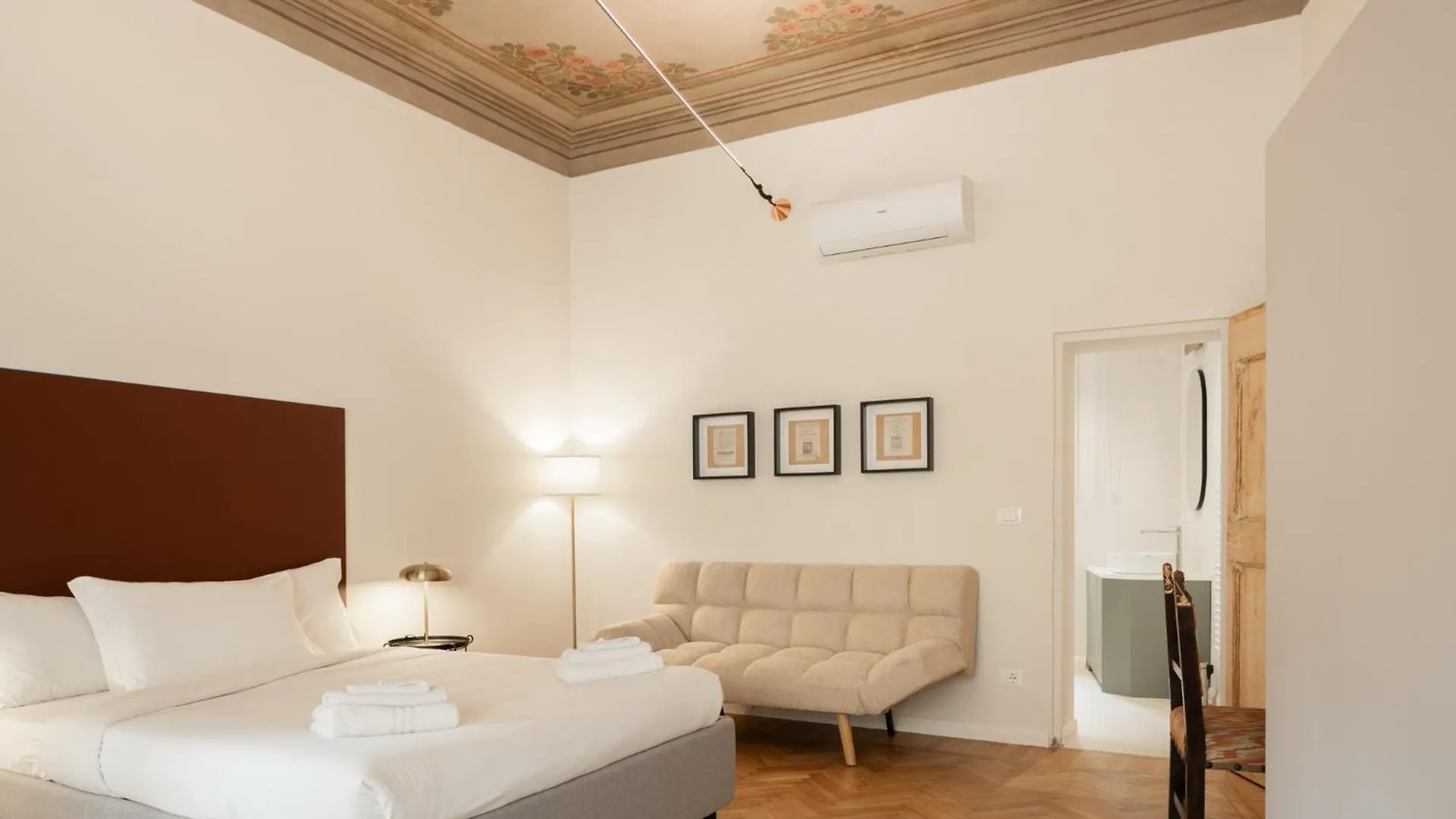 Azeglio Luxury Room Bologna Apartment
